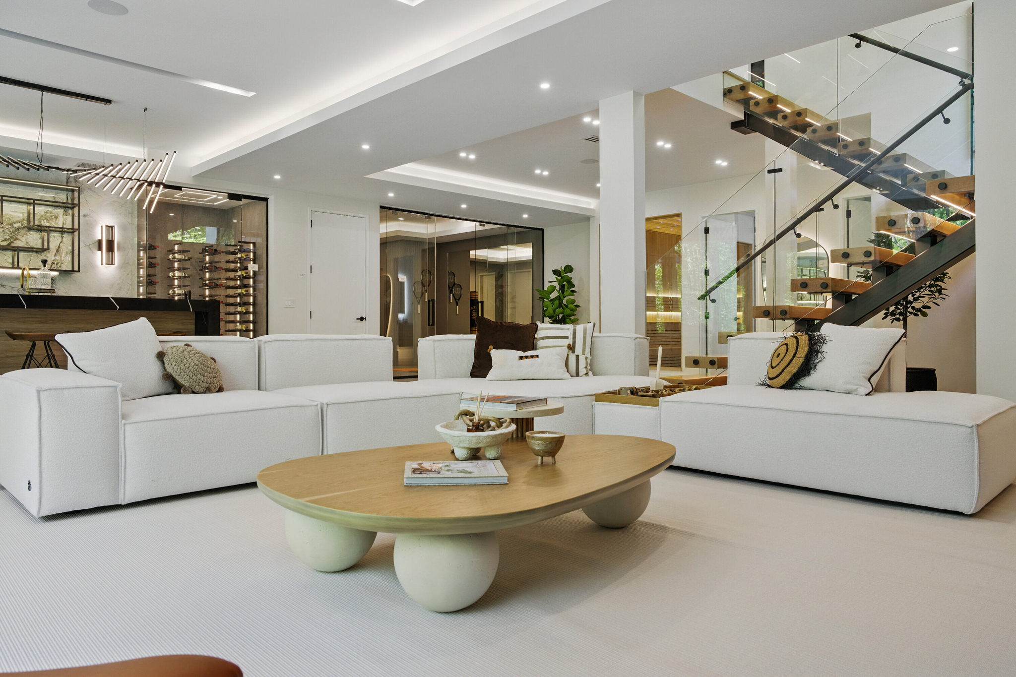 Saloni Furniture Leesburg: The Furniture Store You Didn’t Know You Needed