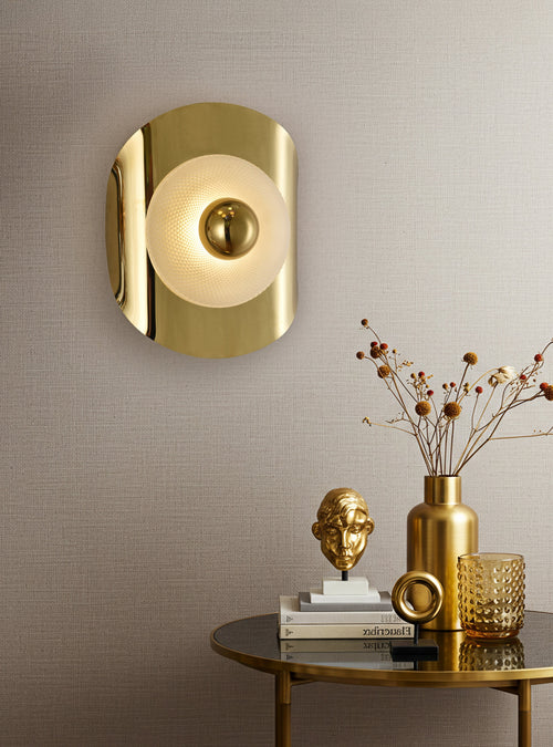 Delta Curve Applique Gold