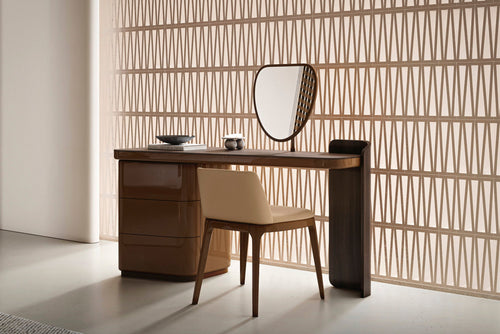 Aura Dresser