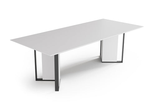 Hiro Dining Table