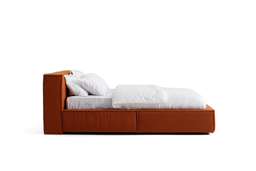 Poufy Bedstead
