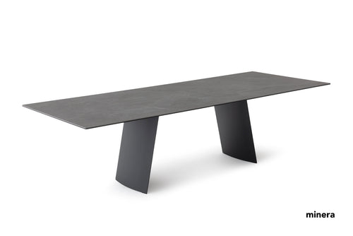 Quartz Table